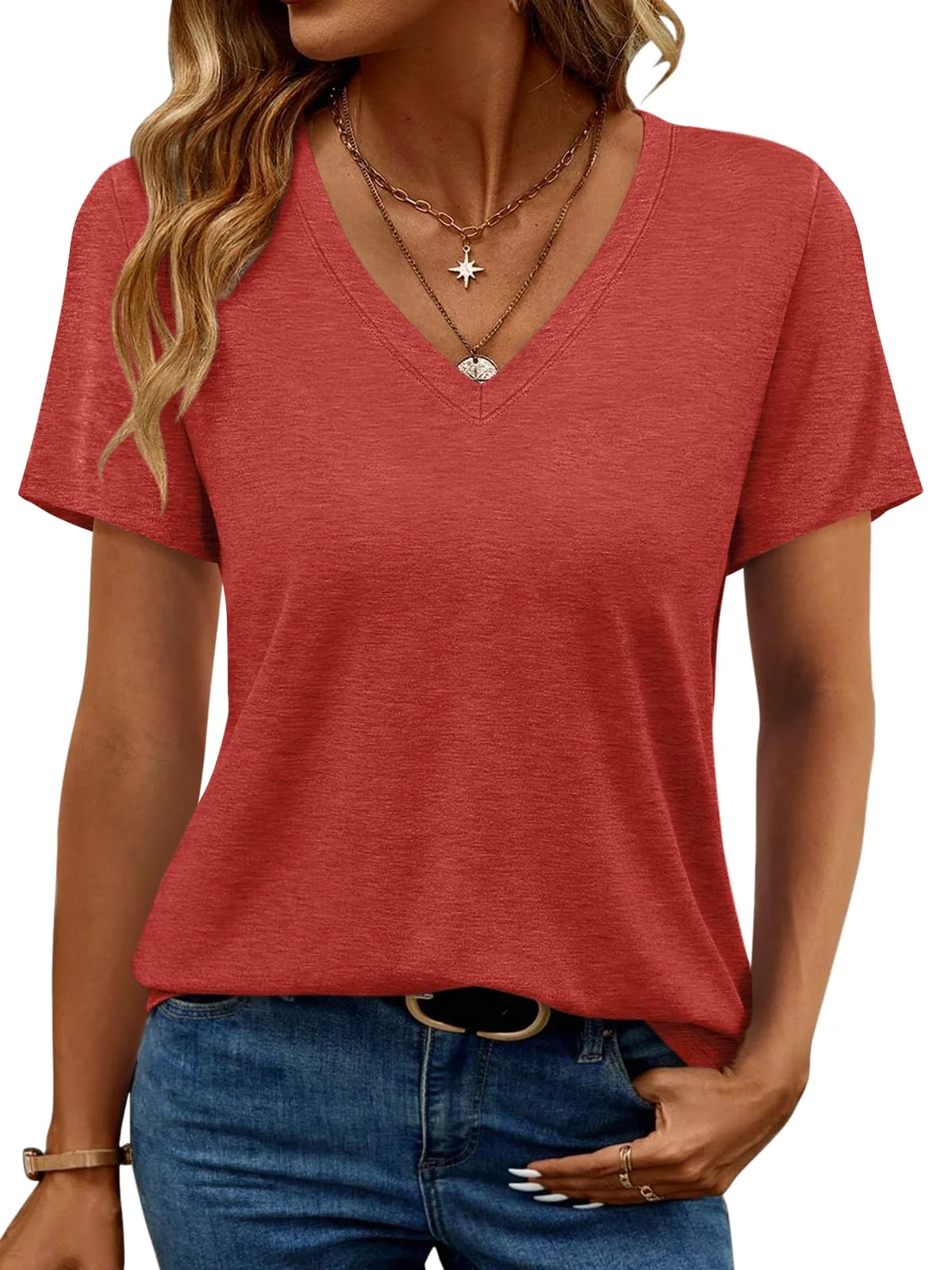 TICTICMIMI Everyday V-neck tee in Red
