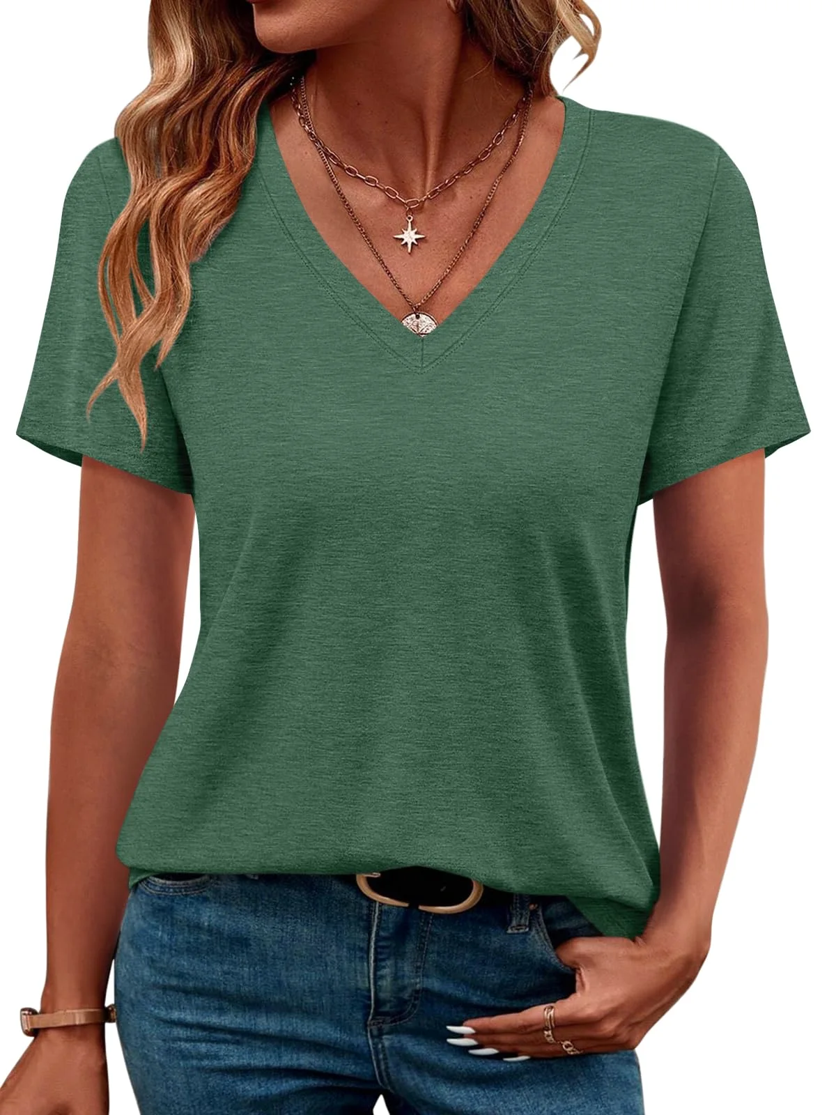TICTICMIMI Everyday V-neck tee in Green